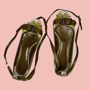 Authentic Burberry Peep-Toe Flats - Size 39